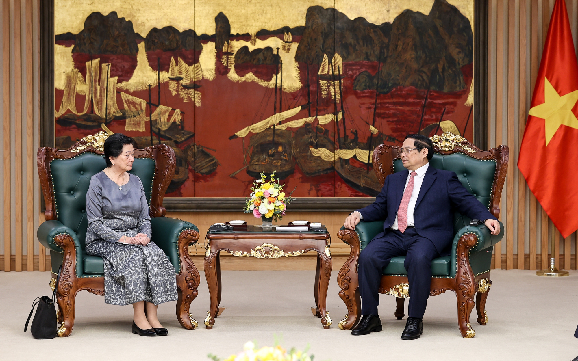 Thủ tướng Phạm Minh Chính tiếp Đại sứ Campuchia Chea Kimtha