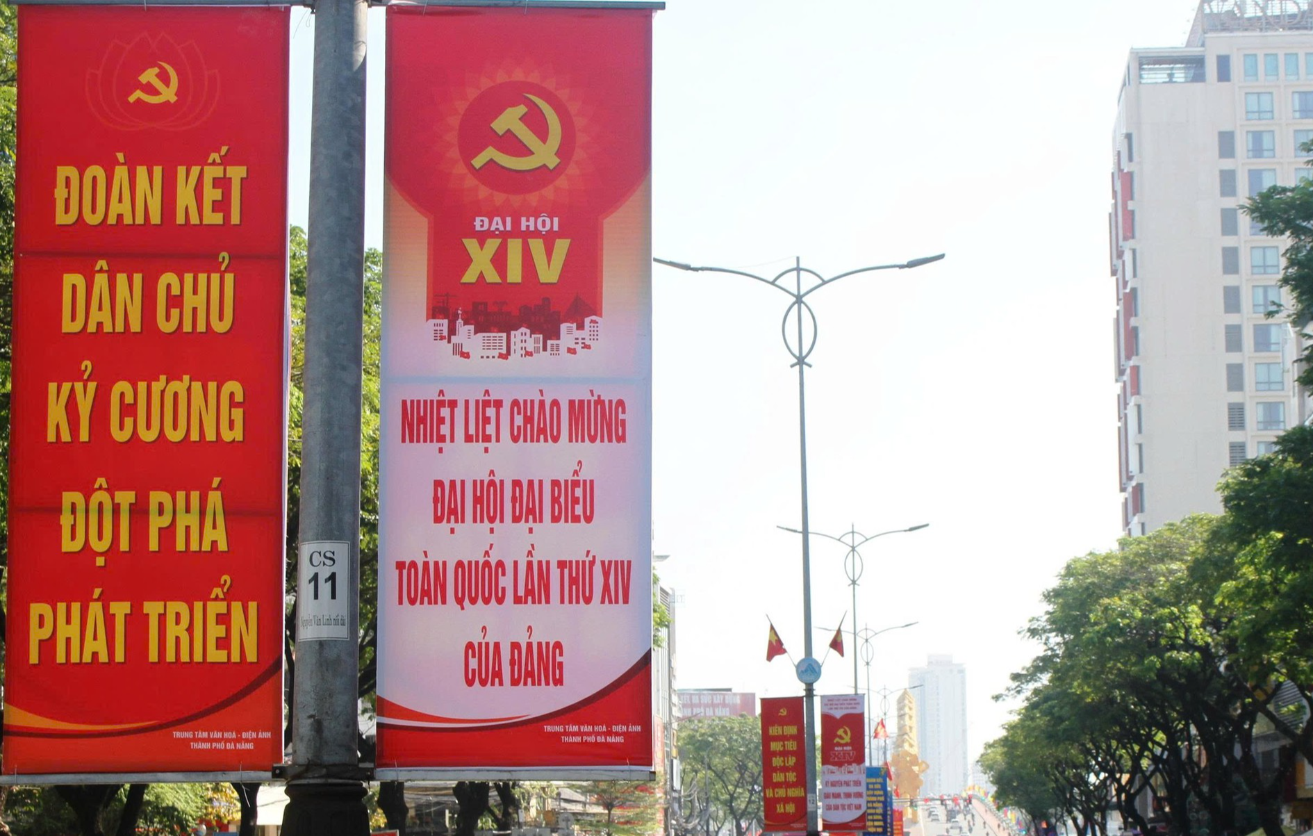 Rực rỡ cờ, hoa chào mừng Đại hội XIV của Đảng- Ảnh 25.