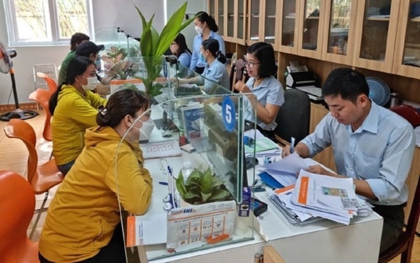 Viên chức chấp hành án treo có được đánh giá, xếp loại cuối năm?