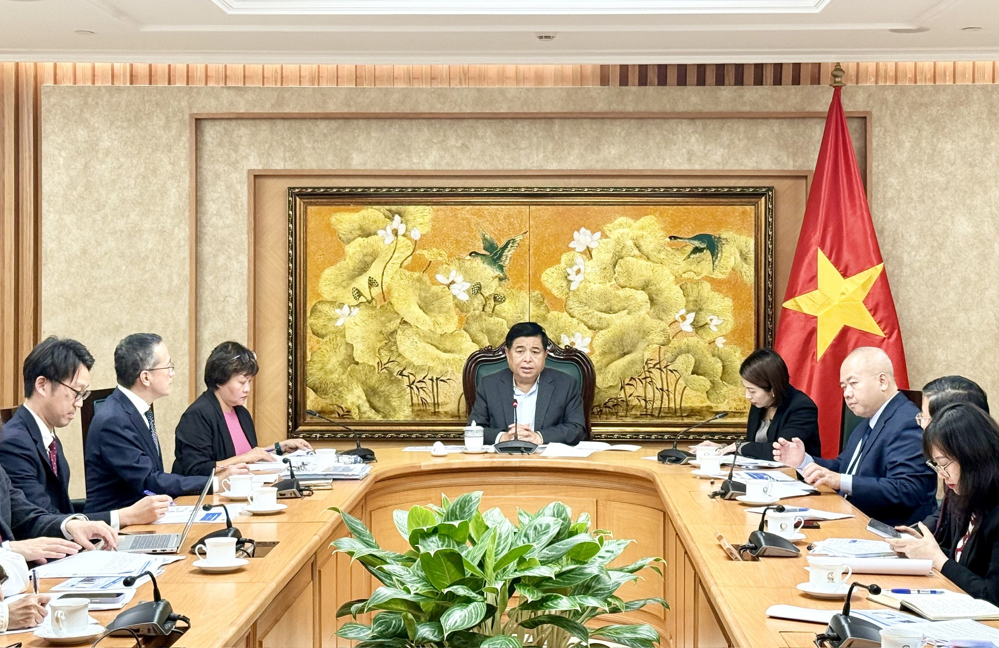 Môi trường đầu tư tại Việt Nam ngày càng tốt và có tính cạnh tranh- Ảnh 1. Môi trường đầu tư tại Việt Nam ngày càng tốt và có tính cạnh tranh- Ảnh 1.