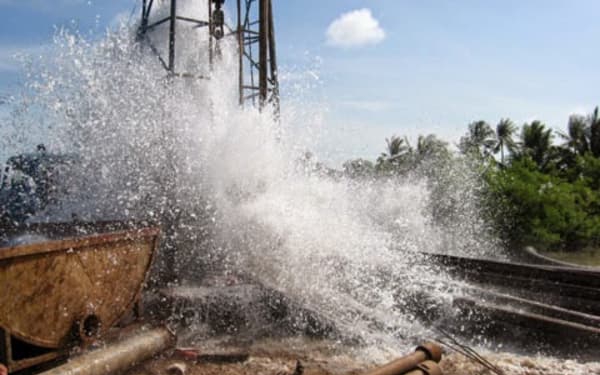 Điều kiện cấp giấy phép khai thác tài nguyên nước và thăm dò nước dưới đất