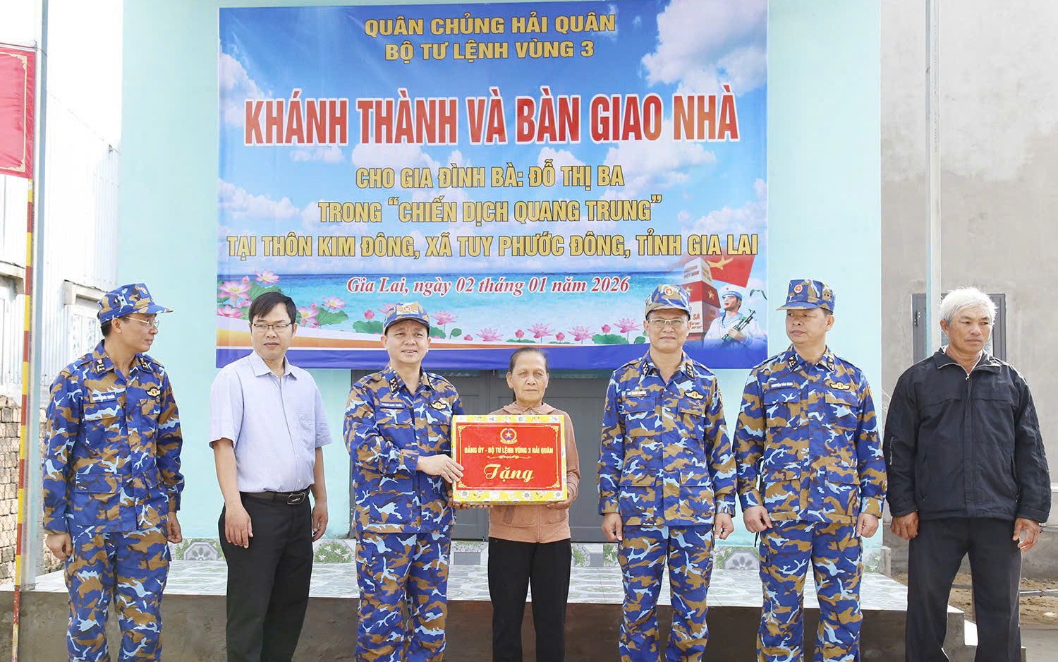 Thi công vượt tiến độ, Vùng 3 Hải quân sớm bàn giao nhà cho người dân vùng lũ Gia Lai