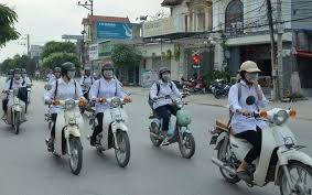 Độ tuổi được phép điều khiển xe gắn máy