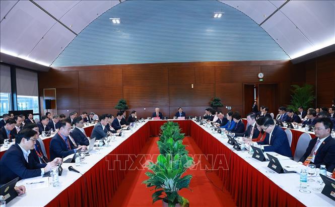 Chùm ảnh: Đại biểu thảo luận các văn kiện Đại hội XIV của Đảng- Ảnh 6.