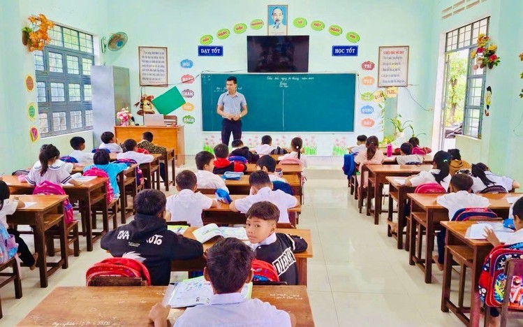 Đẩy mạnh truyền thông để tạo đột phá phát triển giáo dục và đào tạo