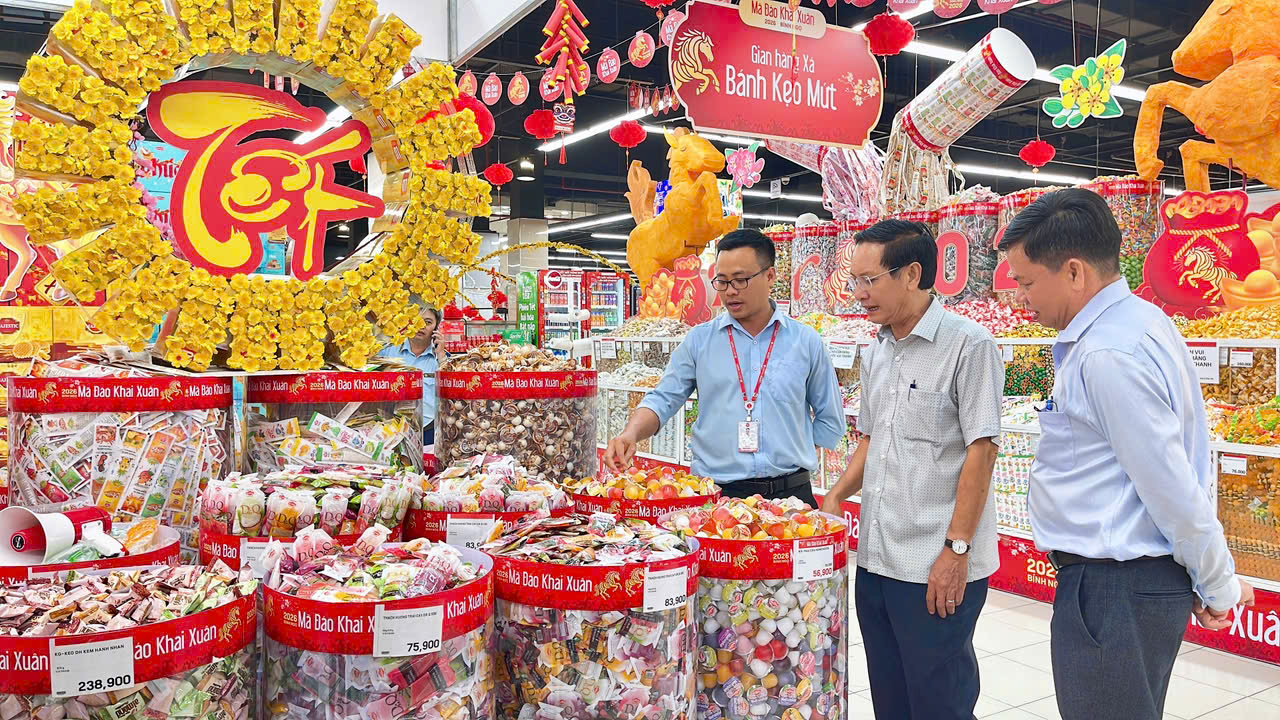 Cần Thơ chủ động nguồn hàng, bình ổn giá Tết Bính Ngọ 2026- Ảnh 2.