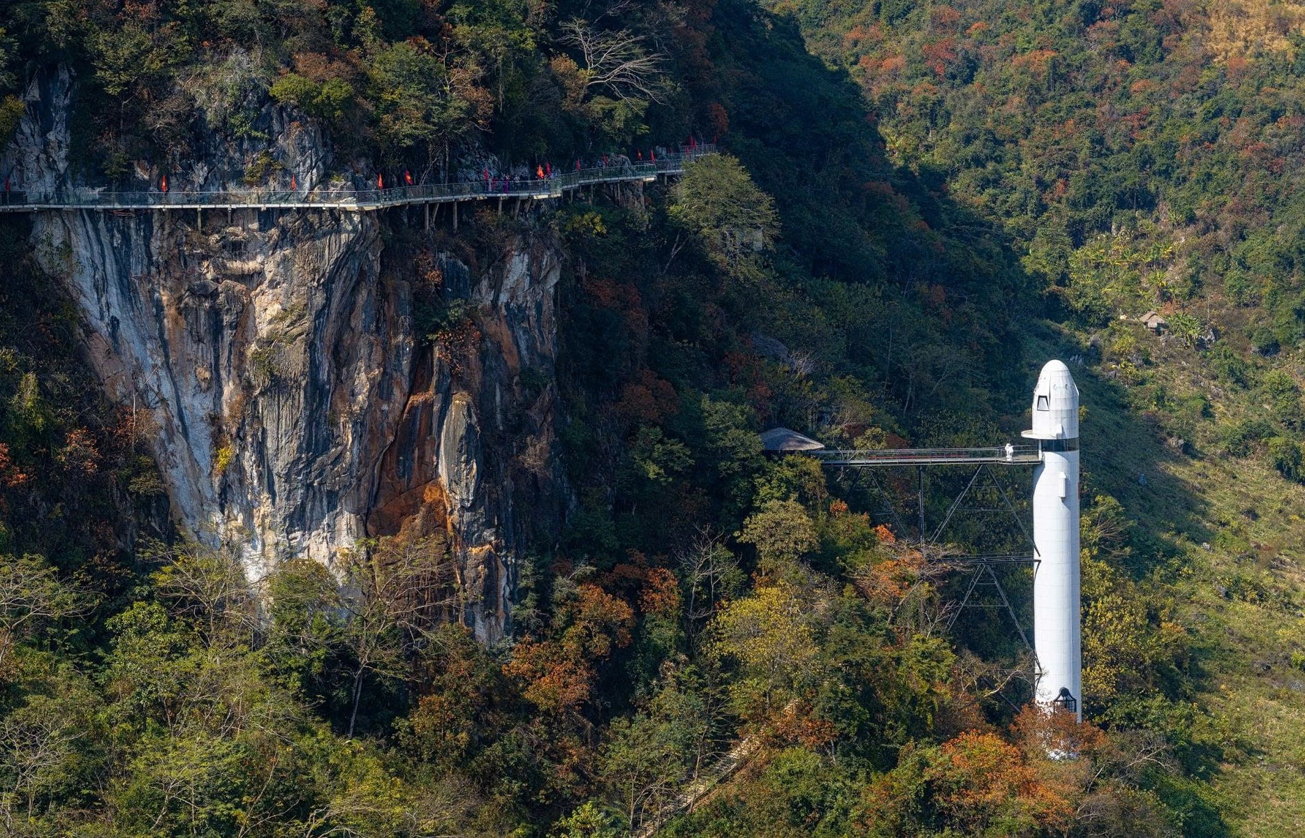 Điểm đến thú vị trong hành trình khám phá du lịch Tây Bắc- Ảnh 2.