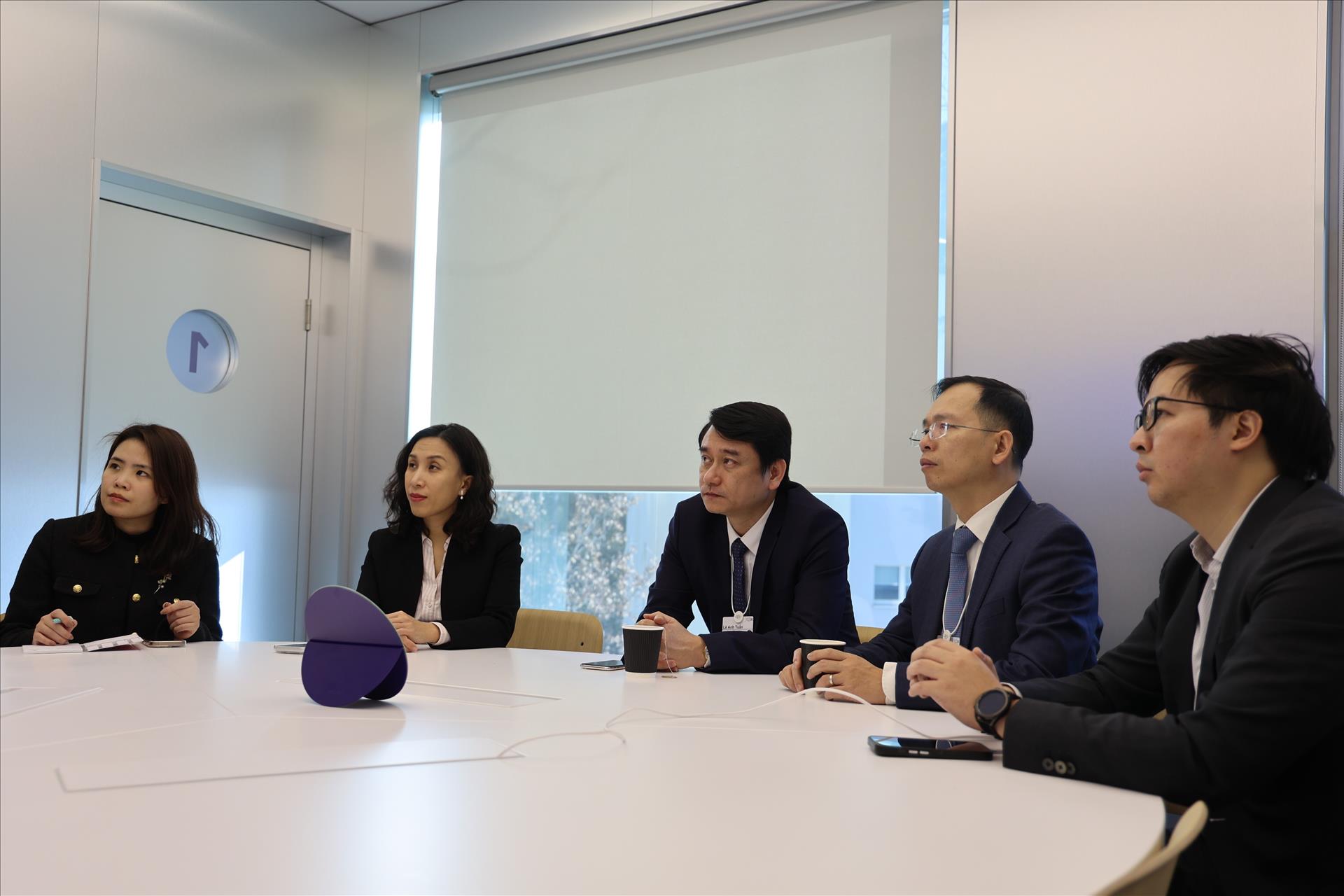 Việt Nam tham dự WEF Davos 2026: Đóng góp chủ động vào đối thoại và hợp tác vì tăng trưởng bền vững- Ảnh 1.