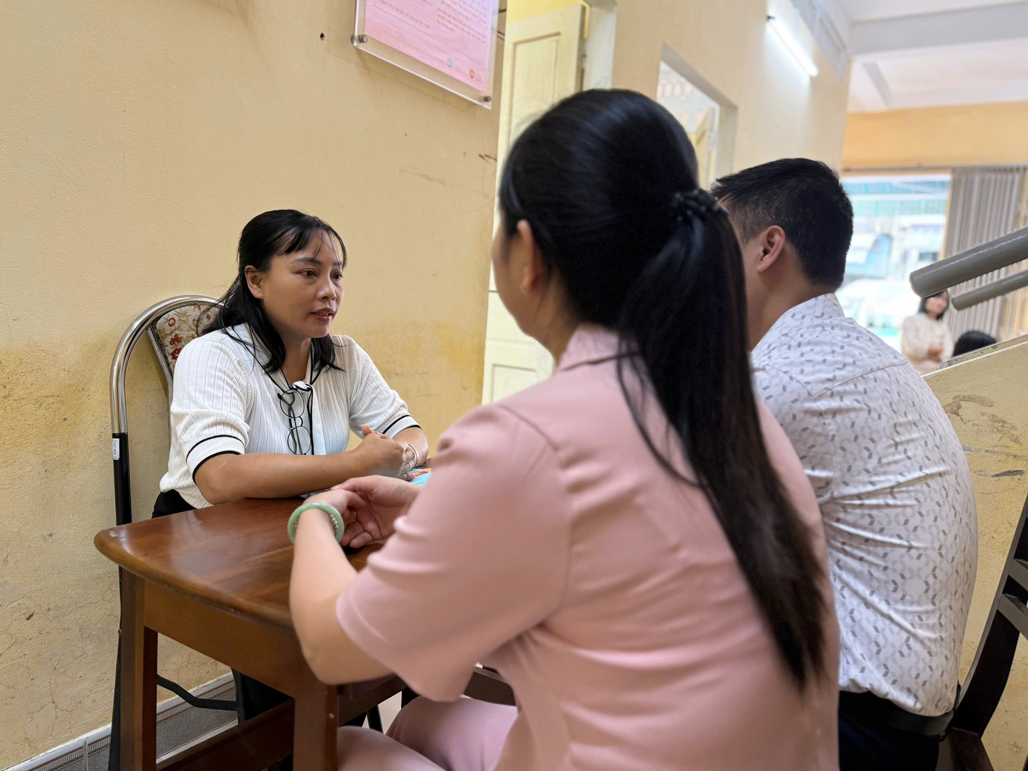 Xu hướng kết hôn muộn và hệ lụy kéo dài- Ảnh 1. Xu hướng kết hôn muộn và hệ lụy kéo dài- Ảnh 1.