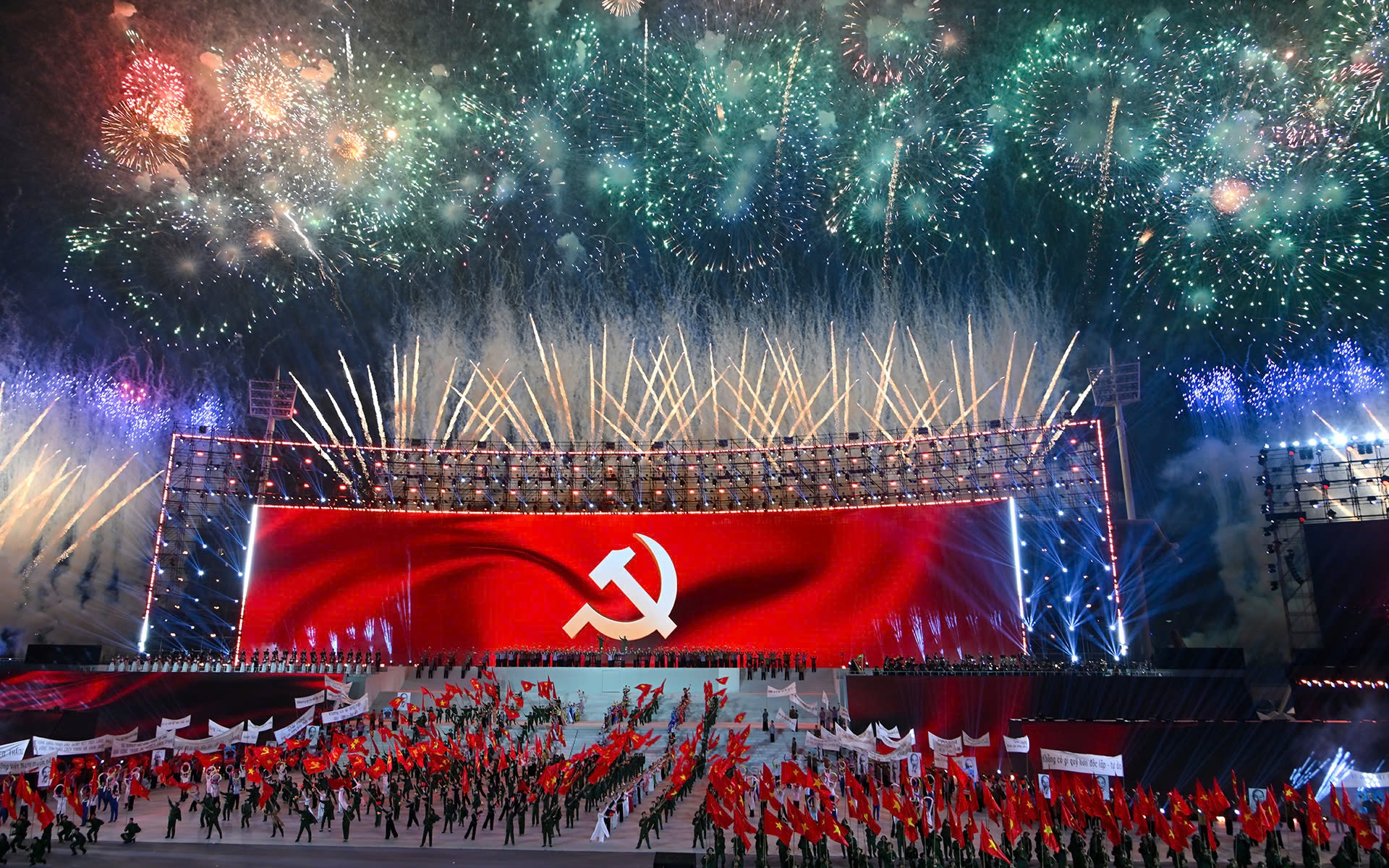 ‘Dưới lá cờ vẻ vang của Đảng’ chào mừng thành công Đại hội XIV của Đảng