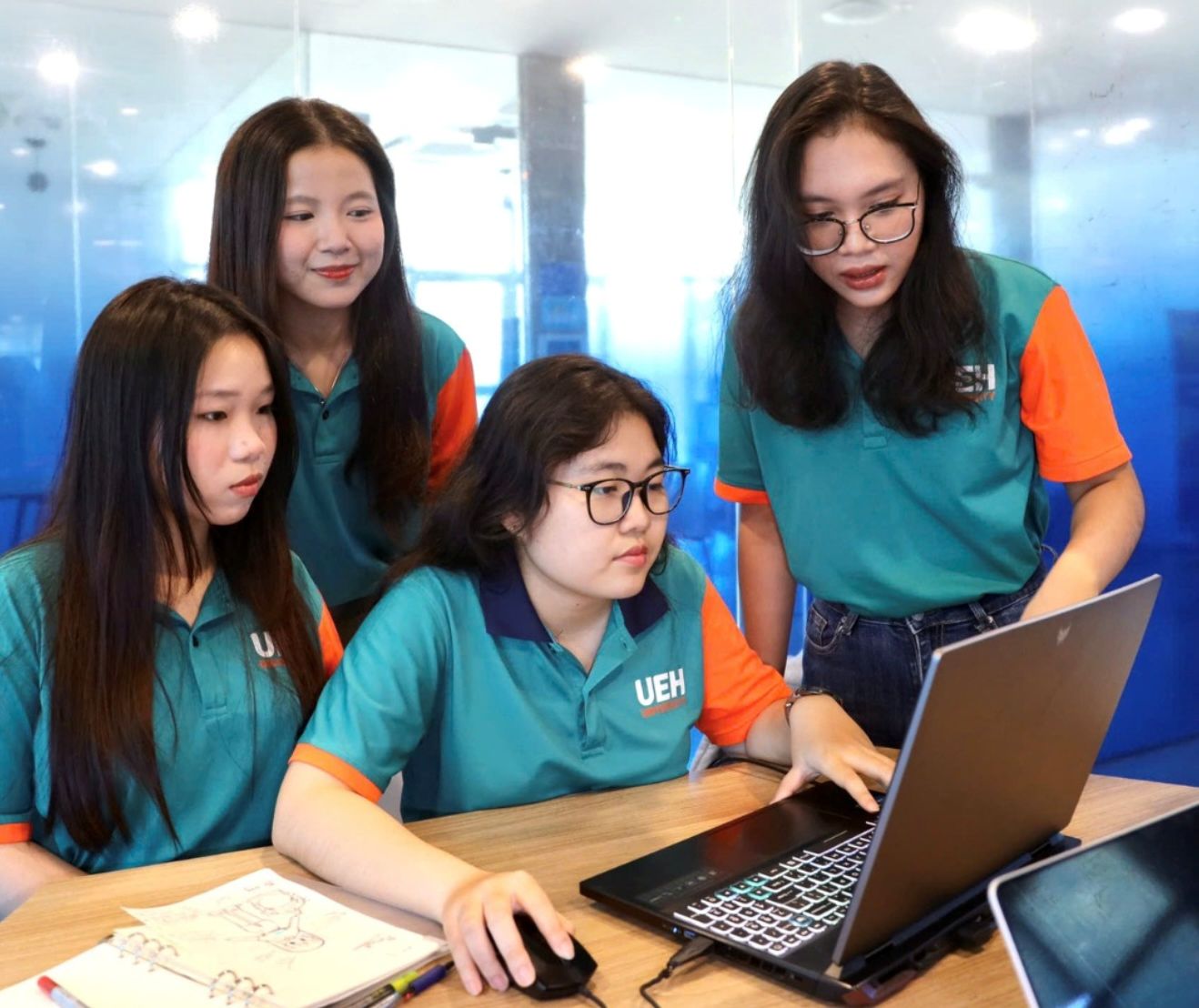 Công nghệ và chuyển đổi số: Động lực quan trọng phát triển trong kỷ nguyên mới- Ảnh 3. Công nghệ và chuyển đổi số: Động lực quan trọng phát triển trong kỷ nguyên mới- Ảnh 3.