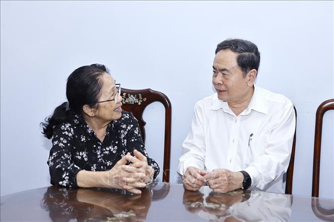 Chủ tịch Quốc hội thăm, tri ân các đồng chí nguyên lãnh đạo Đảng, Nhà nước- Ảnh 5.