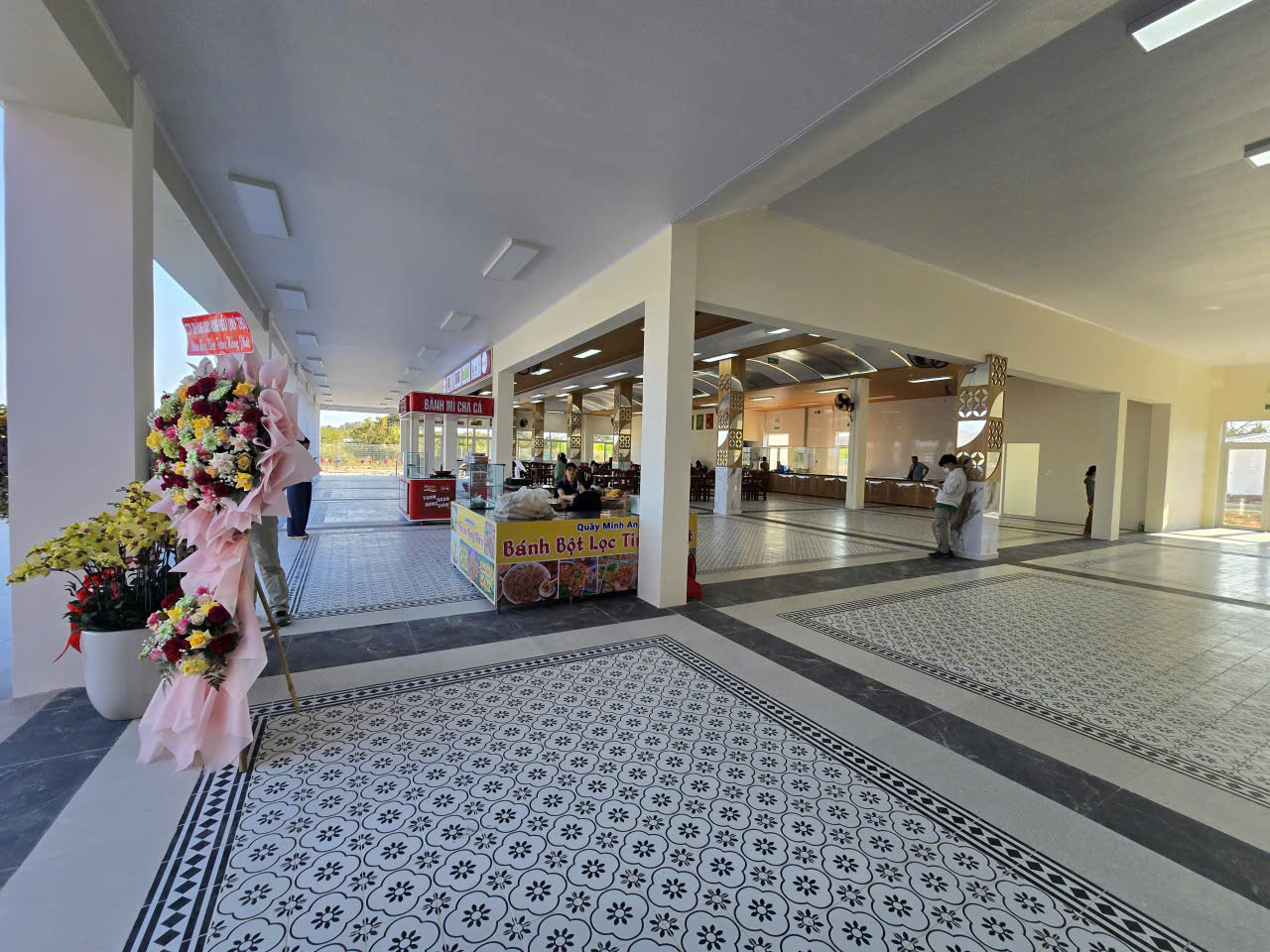 Cao tốc Vĩnh Hảo-Phan Thiết đã có trạm dừng nghỉ đầu tiên- Ảnh 2. Cao tốc Vĩnh Hảo-Phan Thiết đã có trạm dừng nghỉ đầu tiên- Ảnh 2.