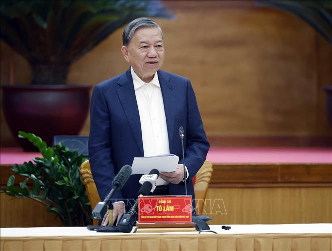 Tổng Bí thư Tô Lâm: Quảng Ninh từng bước trở thành hình mẫu phát triển xanh, hiện đại, sáng tạo và hội nhập quốc tế- Ảnh 3.