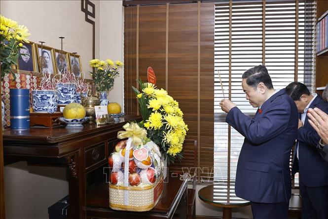 Chủ tịch Quốc hội Trần Thanh Mẫn thăm, tri ân nguyên lãnh đạo Đảng, Nhà nước- Ảnh 2.