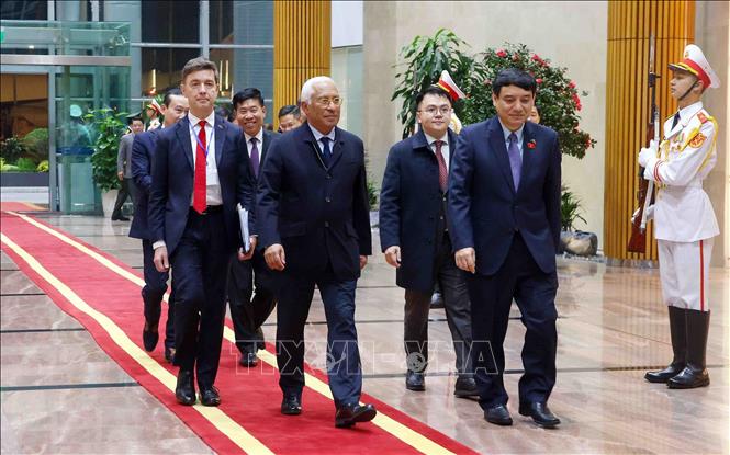 Chủ tịch Hội đồng châu Âu António Costa đến Hà Nội, bắt đầu thăm chính thức Việt Nam- Ảnh 2.
