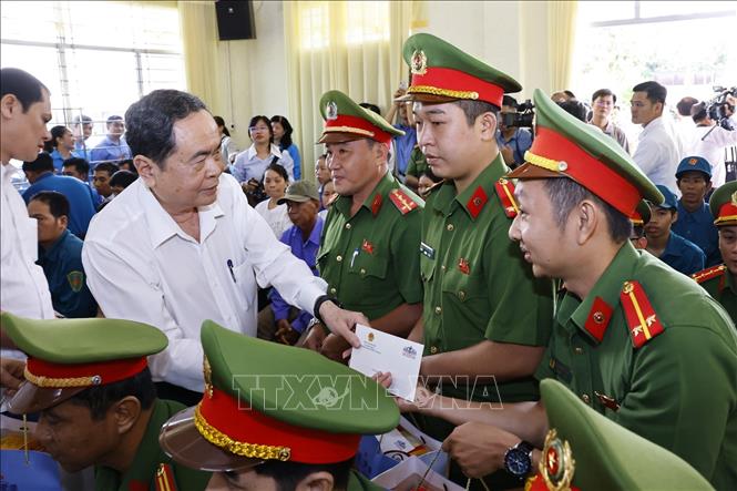 Chủ tịch Quốc hội Trần Thanh Mẫn làm việc với Ủy ban Bầu cử tỉnh Đồng Tháp- Ảnh 5.