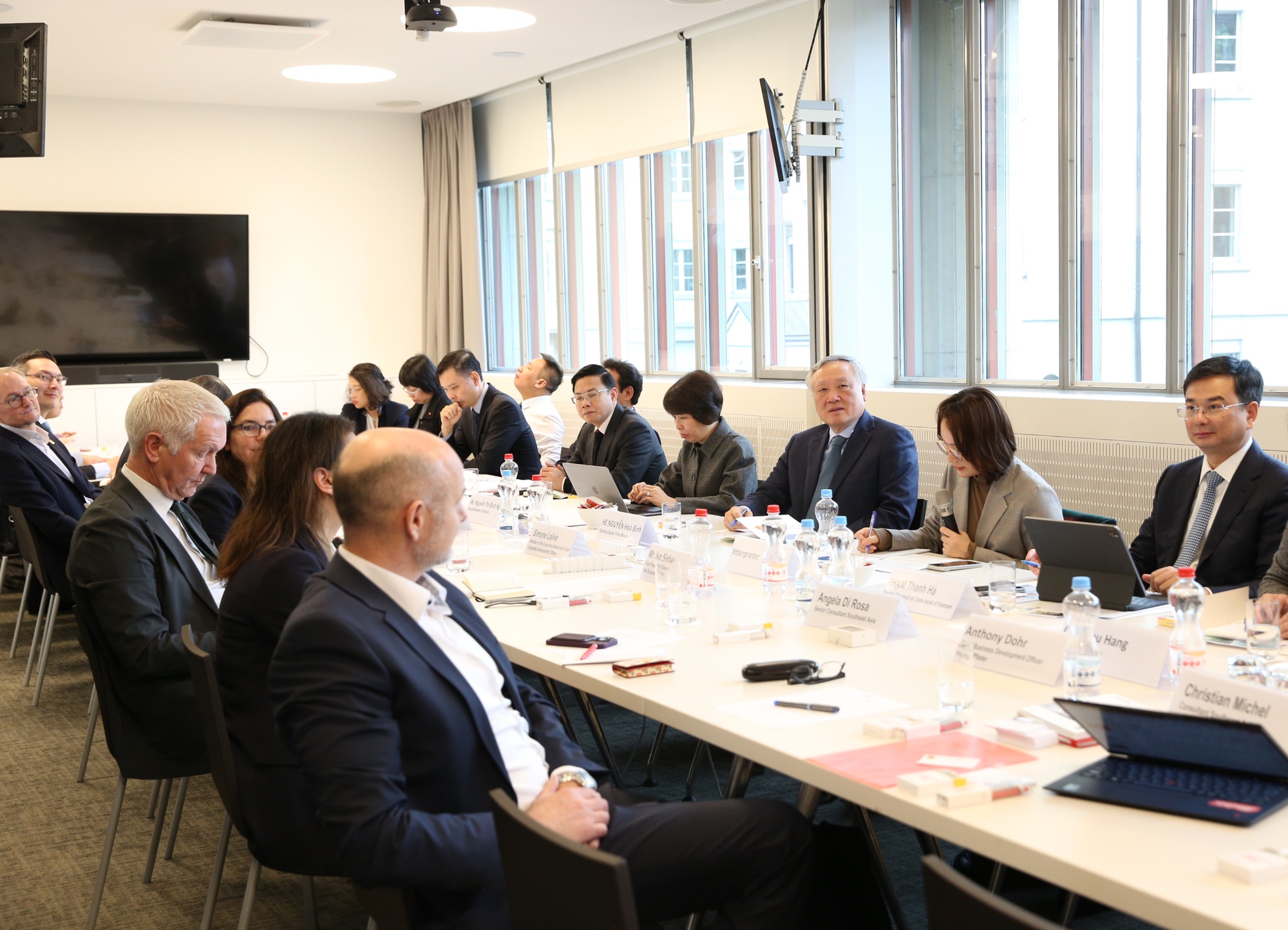 Thúc đẩy kết nối Trung tâm tài chính quốc tế Việt Nam với thế giới- Ảnh 1. Thúc đẩy kết nối Trung tâm tài chính quốc tế Việt Nam với thế giới- Ảnh 1.