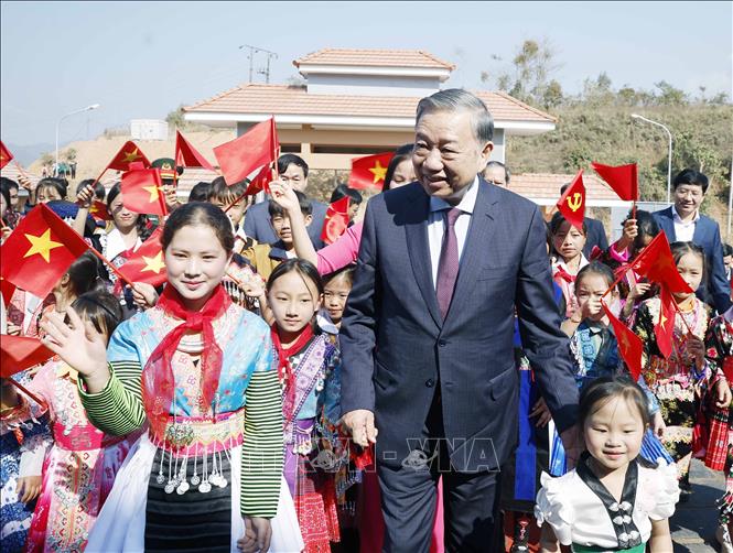 Tổng Bí thư Tô Lâm dự lễ khánh thành trường phổ thông nội trú liên cấp tại Điện Biên- Ảnh 4.