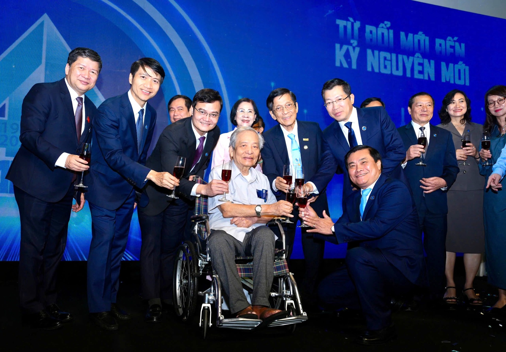 Báo Thanh Niên khẳng định vị thế là cơ quan báo chí có ảnh hưởng sâu rộng trong xã hội- Ảnh 2. Báo Thanh Niên khẳng định vị thế là cơ quan báo chí có ảnh hưởng sâu rộng trong xã hội- Ảnh 2.