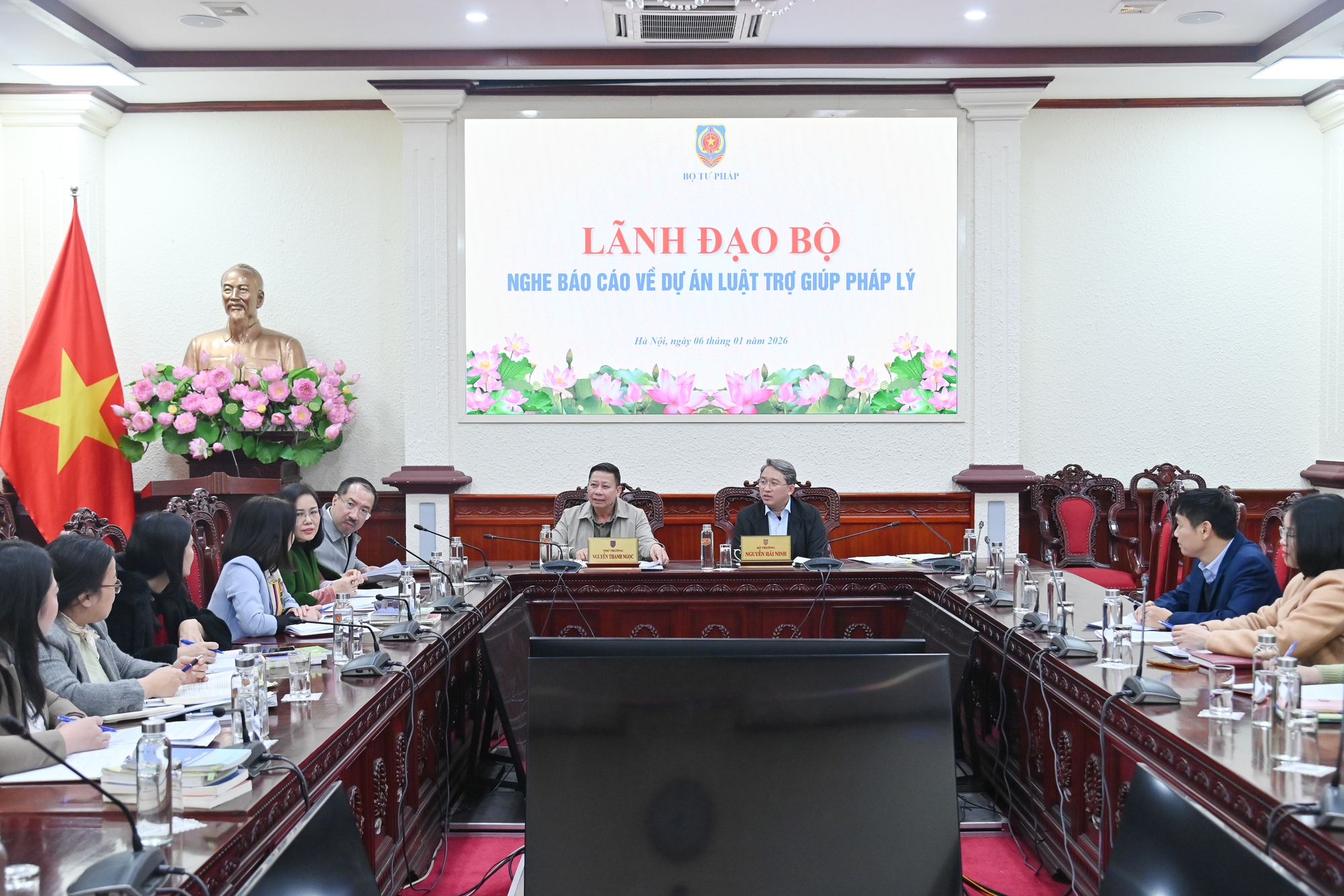 Hoàn thiện nội dung về các dự án Luật Hộ tịch, Luật Trợ giúp pháp lý sửa đổi- Ảnh 2. Hoàn thiện nội dung về các dự án Luật Hộ tịch, Luật Trợ giúp pháp lý sửa đổi- Ảnh 2.