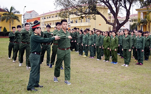 Sĩ quan dự bị có đủ điều kiện làm giáo viên quốc phòng?