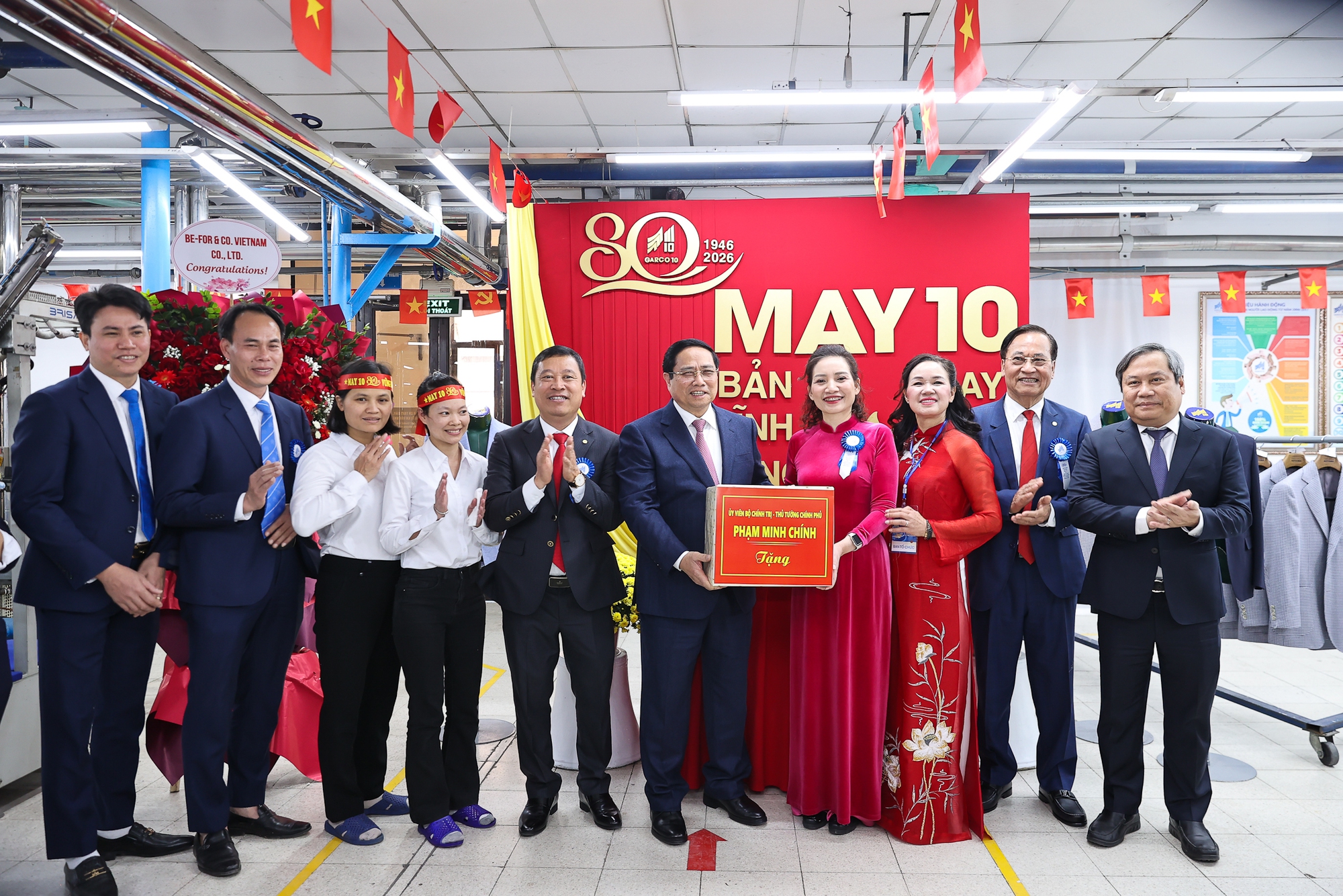 Thủ tướng: Phát triển ngành công nghiệp thời trang, biến dệt may Việt Nam thành thương hiệu toàn cầu- Ảnh 3. Thủ tướng: Phát triển ngành công nghiệp thời trang, biến dệt may Việt Nam thành thương hiệu toàn cầu- Ảnh 3.