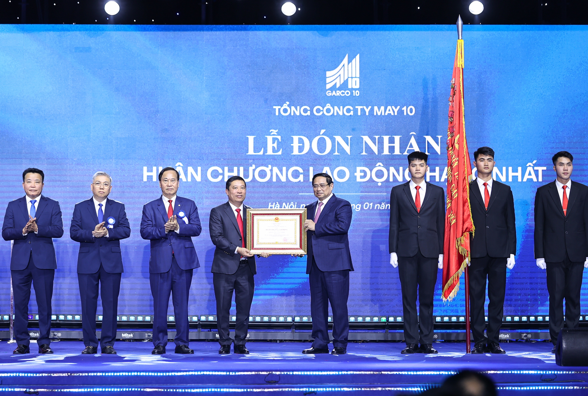 Thủ tướng: Phát triển ngành công nghiệp thời trang, biến dệt may Việt Nam thành thương hiệu toàn cầu- Ảnh 6.