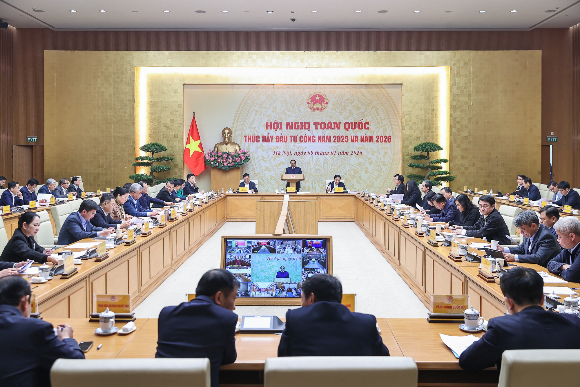 Thủ tướng: Đẩy mạnh giải ngân gần 1 triệu tỷ đồng vốn đầu tư công ngay từ đầu năm 2026- Ảnh 2.