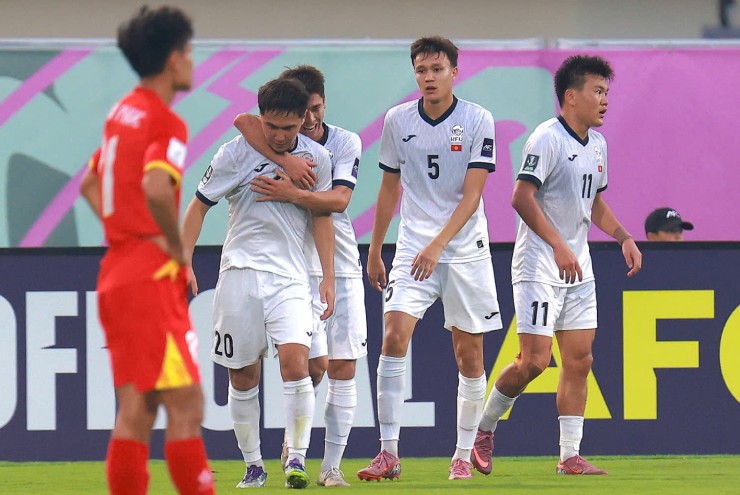 TƯỜNG THUẬT: Thắng U23 Kyrgyzstan, U23 Việt Nam mở cánh cửa vào Tứ kết U23 châu Á 2026- Ảnh 2.