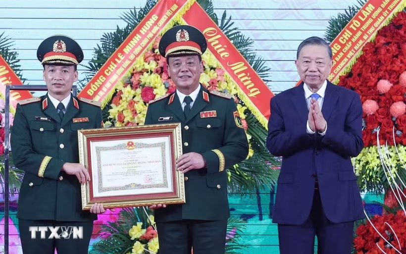 Tổng Bí thư, Chủ tịch nước Tô Lâm: Xây dựng lực lượng vũ trang Thủ đô 'tinh, gọn, mạnh' đáp ứng yêu cầu trong tình hình mới