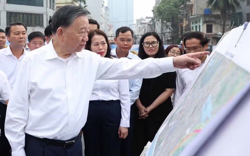 Tổng Bí thư, Chủ tịch nước Tô Lâm kiểm tra tiến độ thi công một số công trình, dự án trọng điểm của Thủ đô