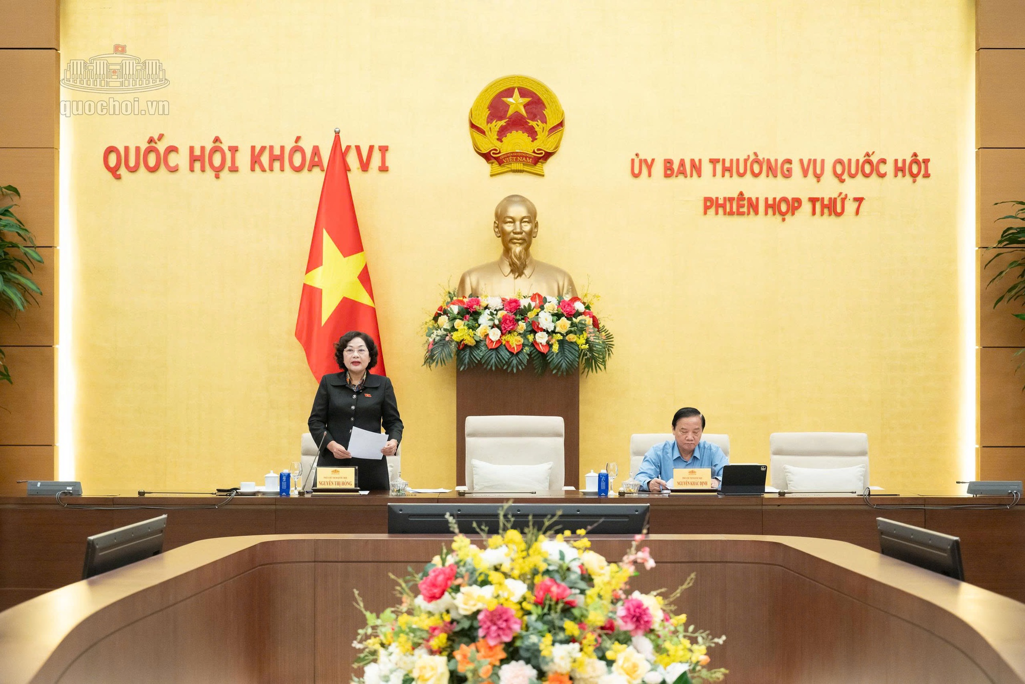 Ủy ban Thường vụ Quốc hội cho ý kiến về báo cáo kinh tế - xã hội- Ảnh 1.