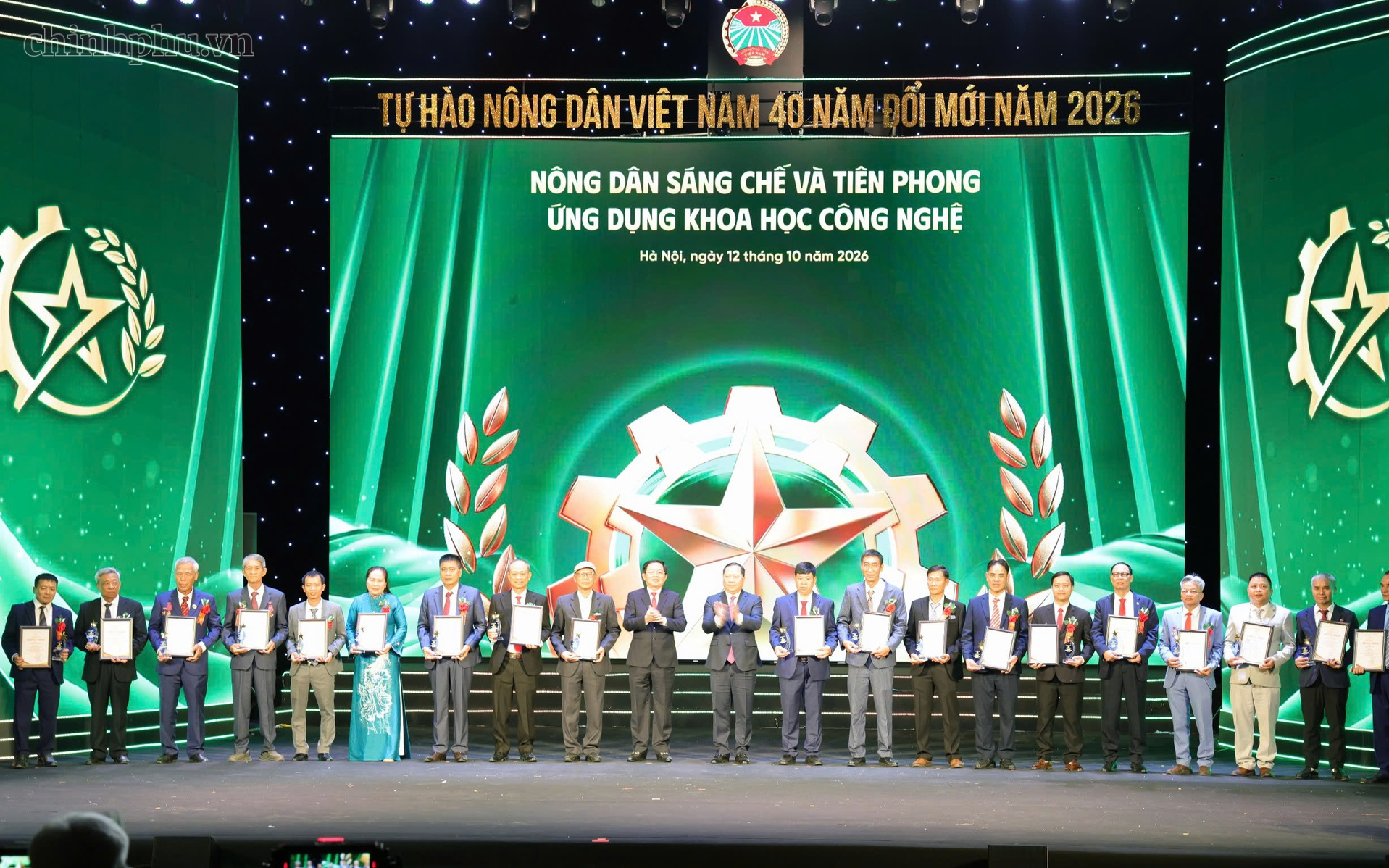 Vinh danh 96 gương mặt nông dân tiêu biểu trong 40 năm Đổi mới