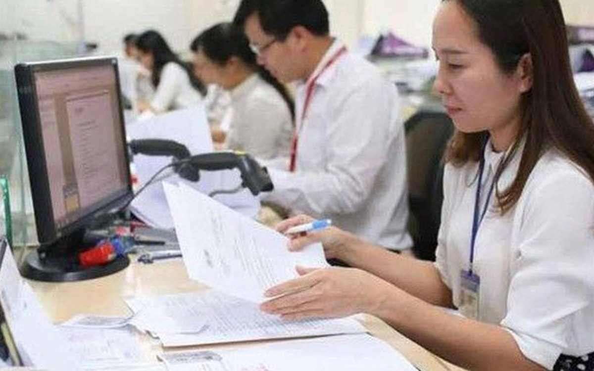 Căn cứ xếp ngạch công chức xã