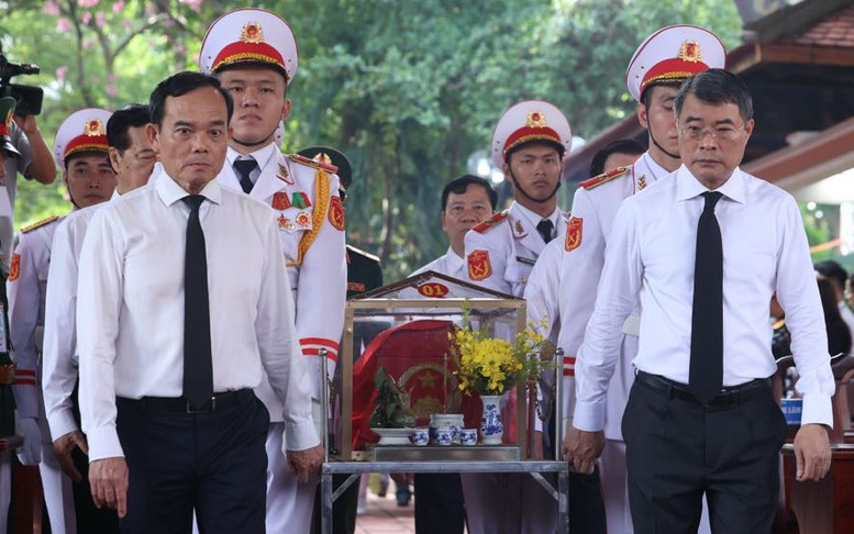TRỰC TIẾP: Trang nghiêm lễ viếng, truy điệu và an táng 731 hài cốt liệt sĩ tại TPHCM