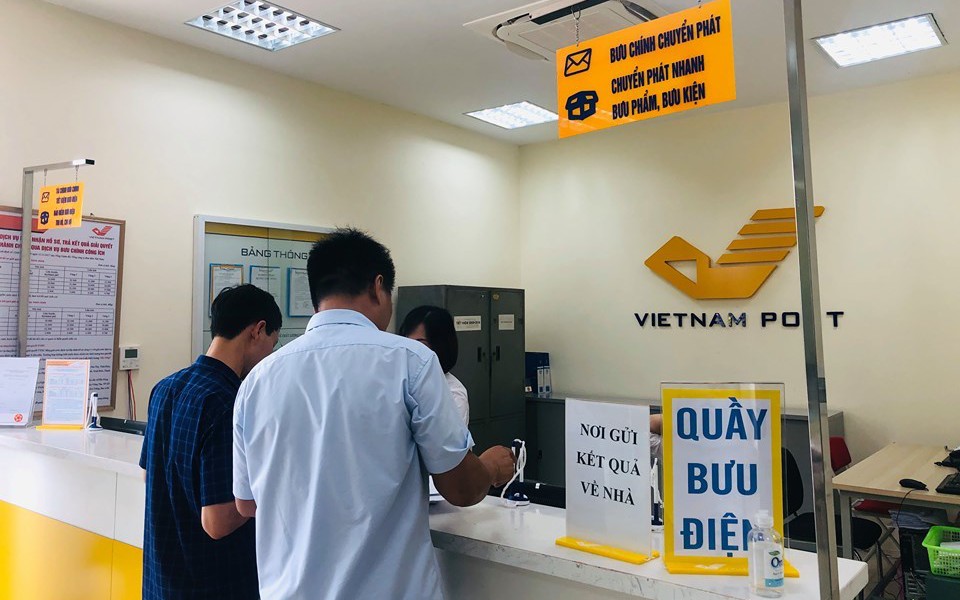 Thí điểm triển khai dịch vụ công qua mạng bưu chính công cộng tại Hà Nội, Huế, Gia Lai