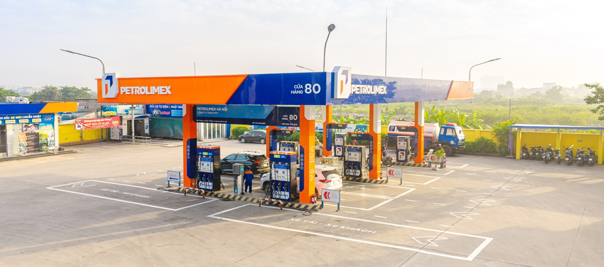Petrolimex chủ động bán xăng dầu thấp hơn mức điều hành- Ảnh 1.