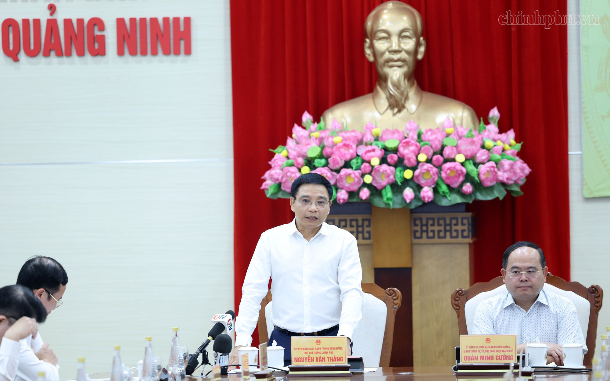 Phó Thủ tướng Nguyễn Văn Thắng: Quảng Ninh cần tiếp tục duy trì đà tăng trưởng kinh tế ở mức cao