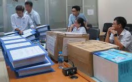 Chào giá trực tuyến rút gọn có được yêu cầu cung cấp hàng mẫu?