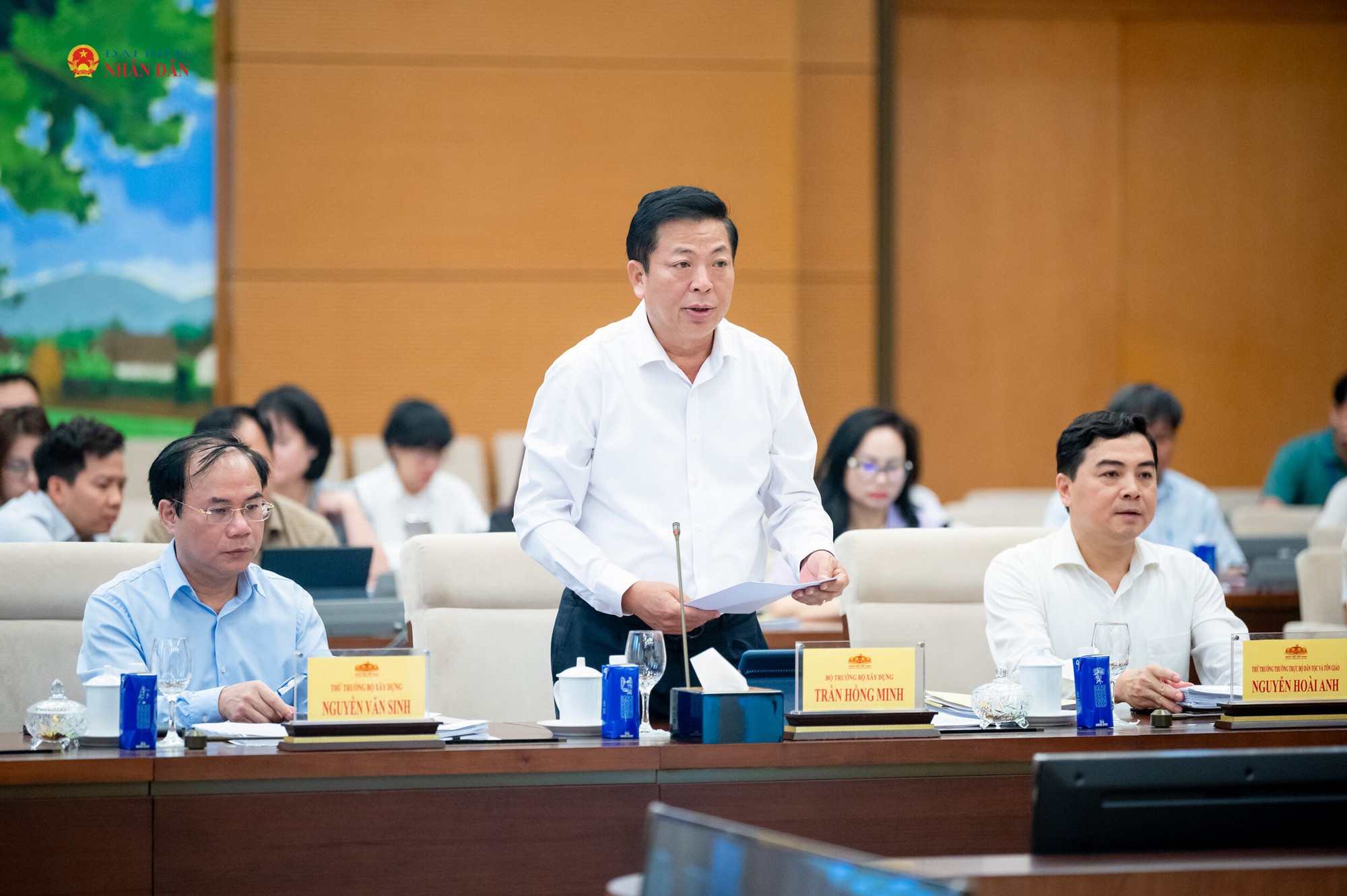 Ủy ban Thường vụ Quốc hội cho ý kiến về dự án Luật Nhà ở (sửa đổi) và dự án Luật Kinh doanh bất động sản (sửa đổi)- Ảnh 1.