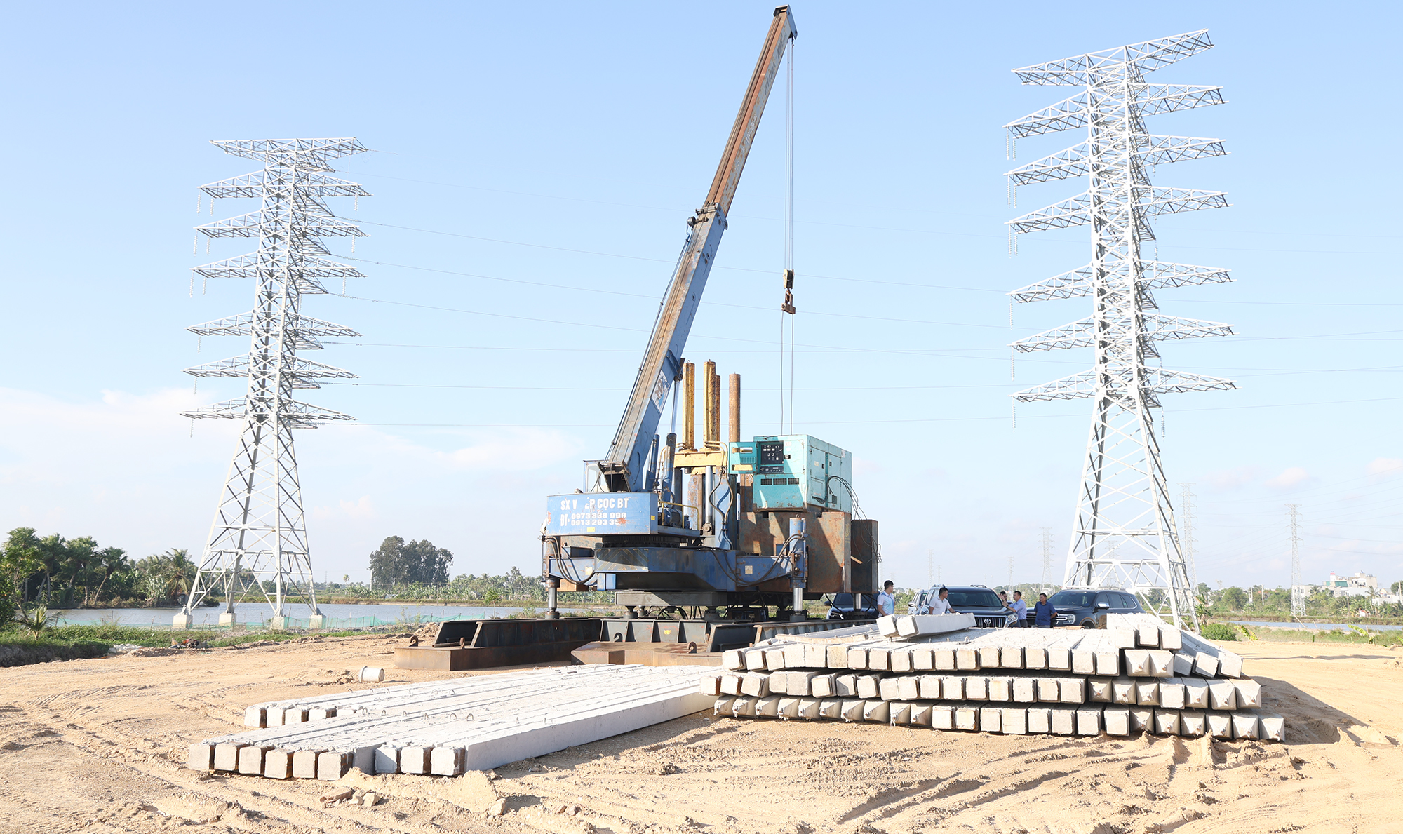 Nỗ lực đóng điện dự ánTBA 220 kV Sầm Sơn và đường dây đấu nối trong tháng 12/2026- Ảnh 2.