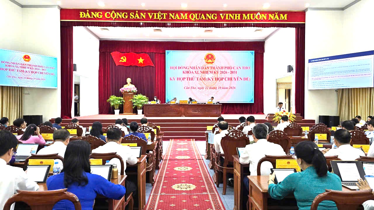 Cần Thơ hỗ trợ hằng tháng cho 1.227 nhân viên y tế ấp, khu vực- Ảnh 1.