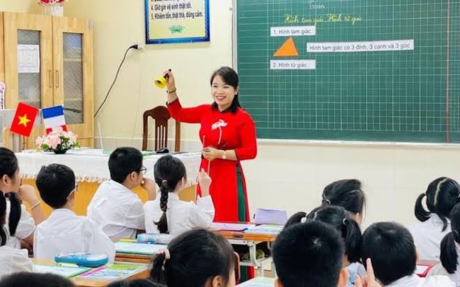 Đề xuất tăng định mức tiết dạy, điều chỉnh số lượng giáo viên và nhân sự trường học
