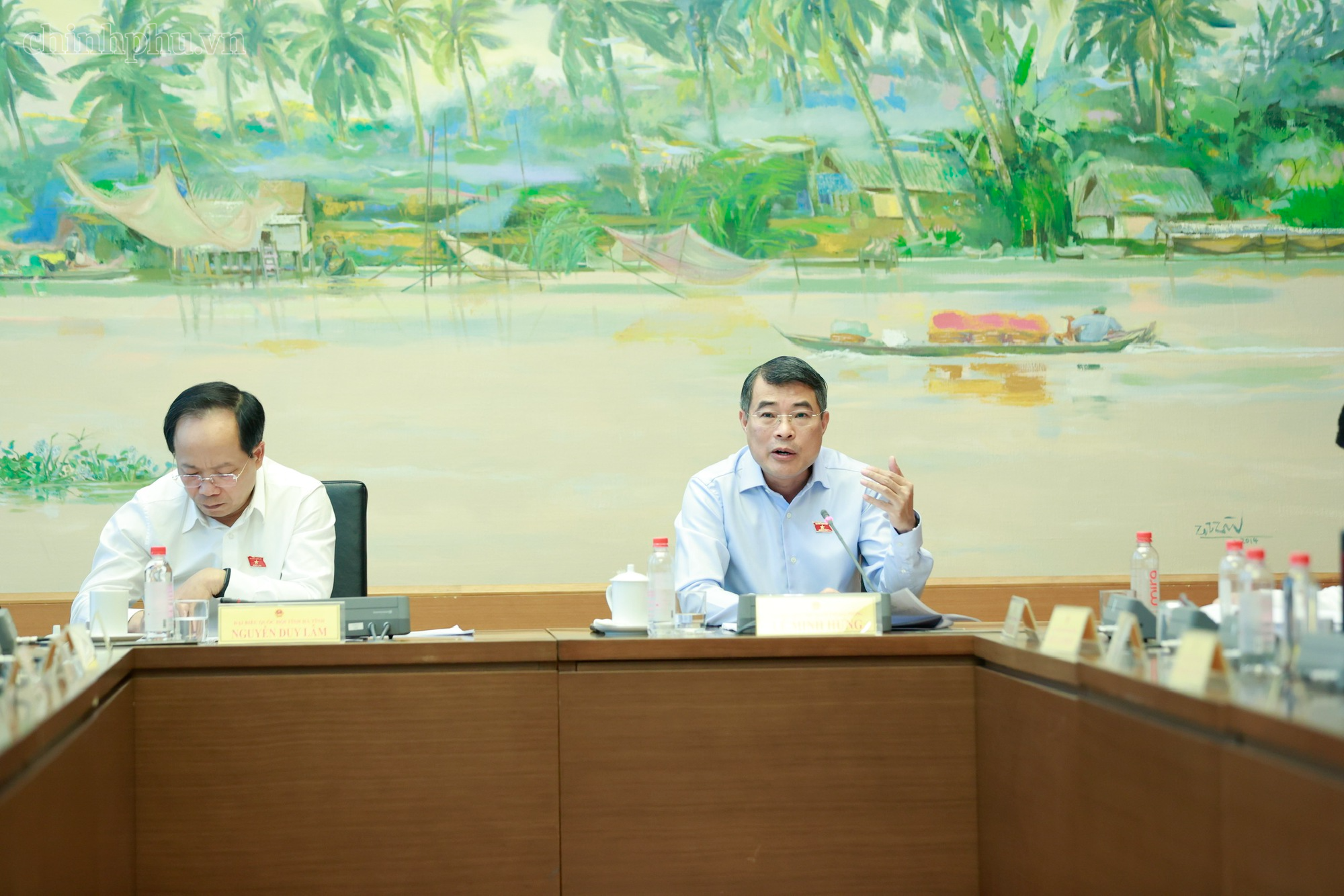 Thủ tướng: Đấu thầu hay không, chủ đầu tư là người quyết định và phải đánh giá theo kết quả cuối cùng- Ảnh 3.