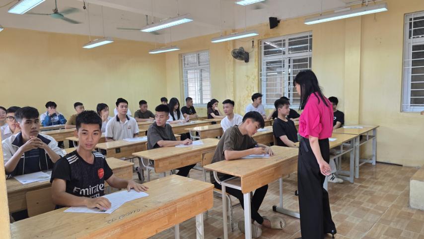 Chống gian lận thi cử: Phòng ngừa từ gốc, nâng cao trách nhiệm của nhà trường- Ảnh 1.