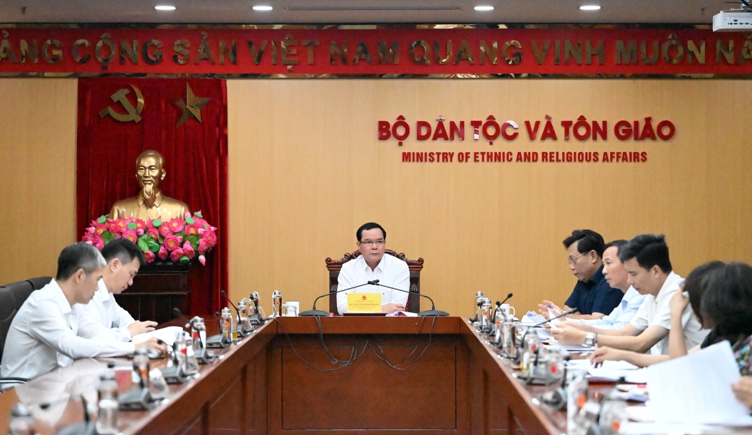 Hoàn thiện Nghị định về tín ngưỡng, tôn giáo: Chặt chẽ, khả thi, sát thực tiễn - Ảnh 1.