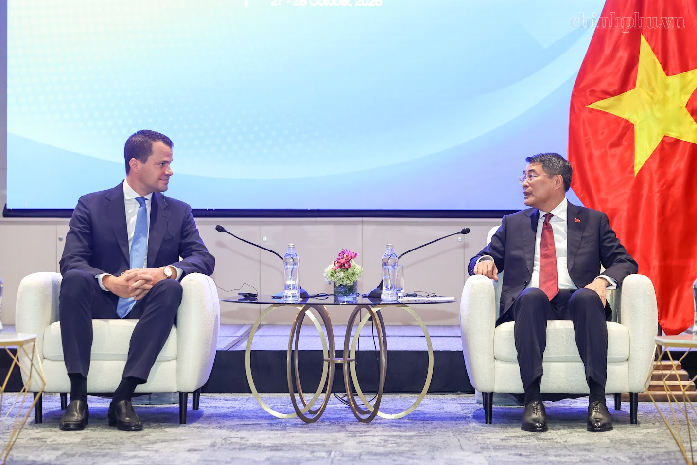Thủ tướng đề nghị WEF phối hợp cùng Việt Nam nghiên cứu, xây dựng văn kiện hợp tác mới giai đoạn tiếp theo, tạo khuôn khổ cho quan hệ giữa hai bên - Ảnh: chinhphu.vn/Nhật Bắc