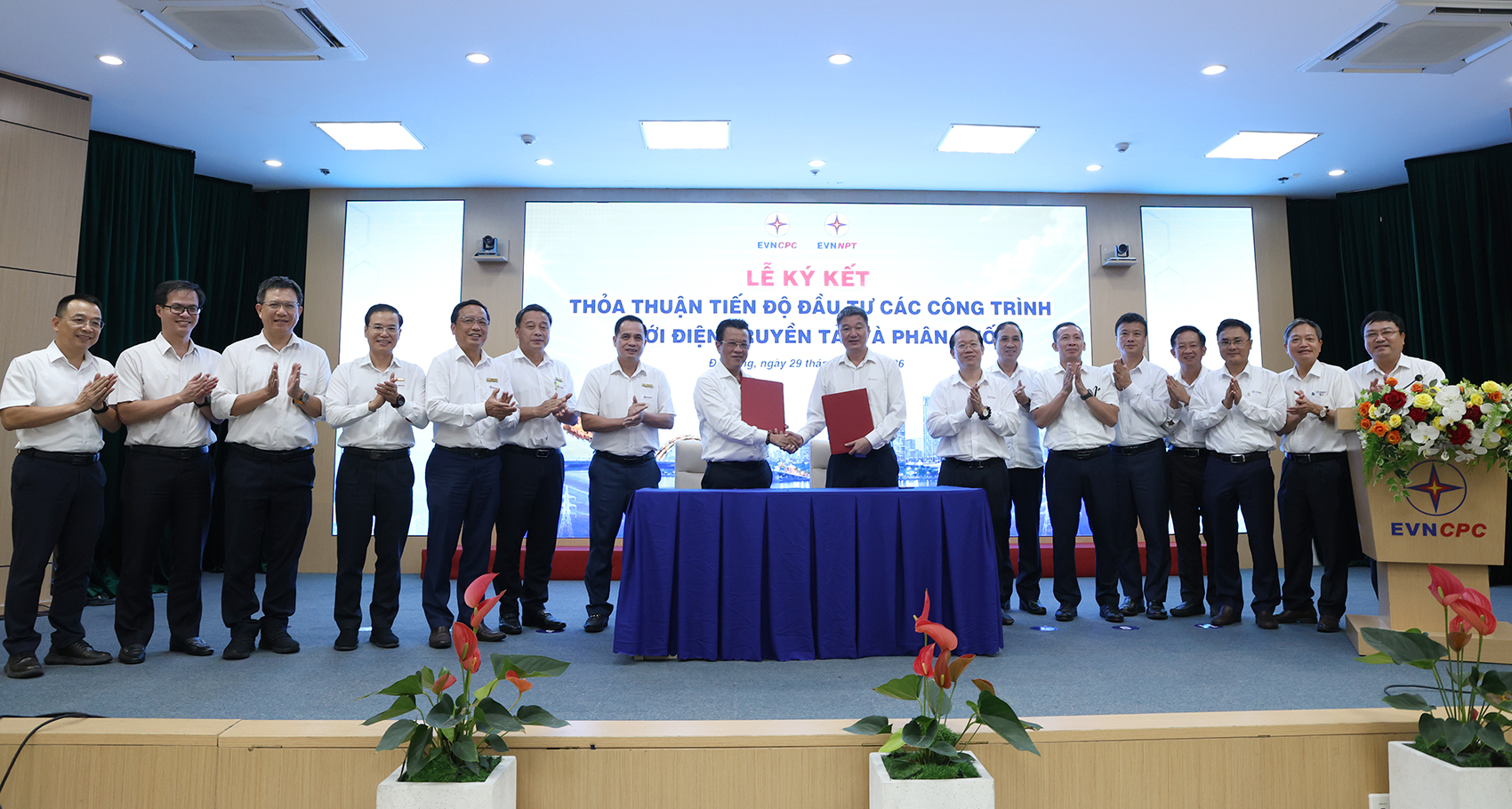 EVNNPT và EVNCPC đồng bộ đầu tư lưới điện, bảo đảm cung cấp điện miền Trung – Tây Nguyên - Ảnh 2.
