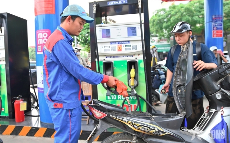 Từ 1/11/2026, thuế suất thuế tiêu thụ đặc biệt đối với xăng dầu là 0%